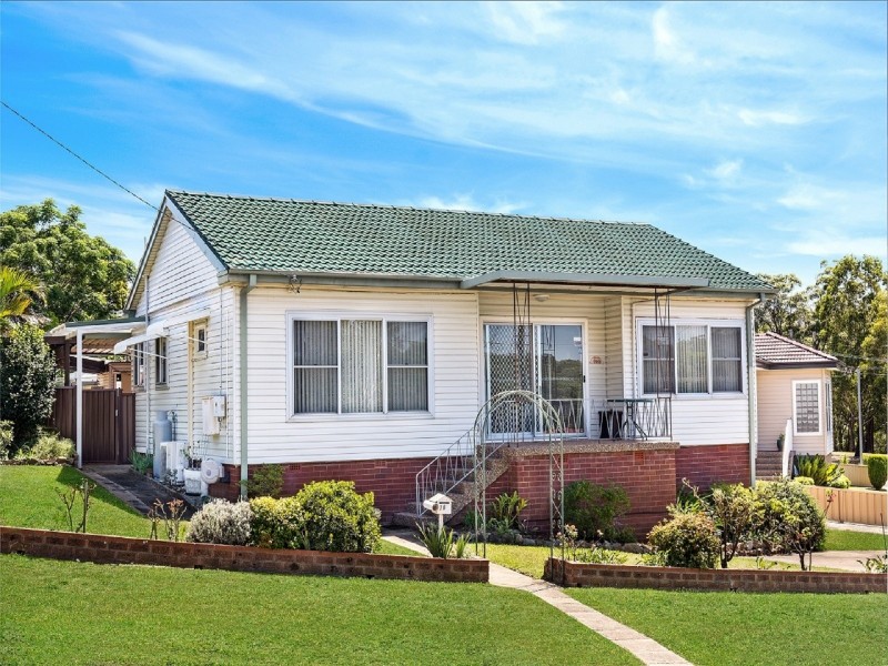 78 Sandakan Road, Revesby Heights NSW 2212