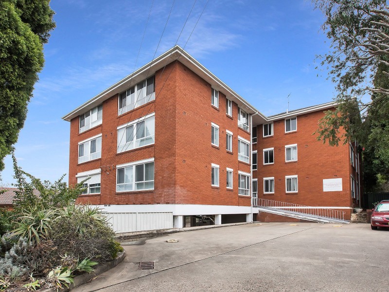 4/231 King Georges Road, Roselands NSW 2196