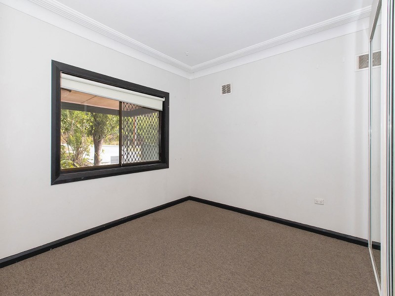 42 Toronto Parade, Sutherland NSW 2232