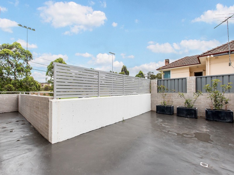 1/61 Trafalgar Street, Peakhurst NSW 2210
