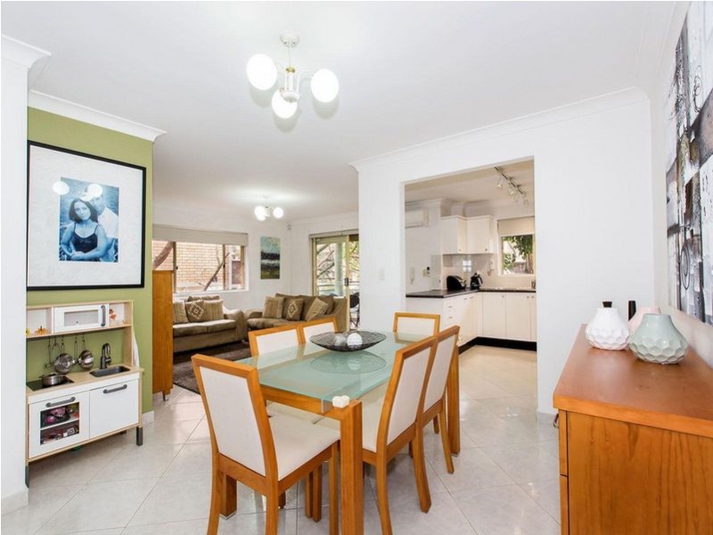 2/13 Oriental Street, Bexley NSW 2207