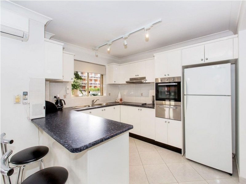 2/13 Oriental Street, Bexley NSW 2207