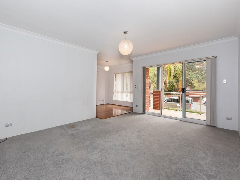 2/2-4 Queens Road, Brighton-le-sands NSW 2216