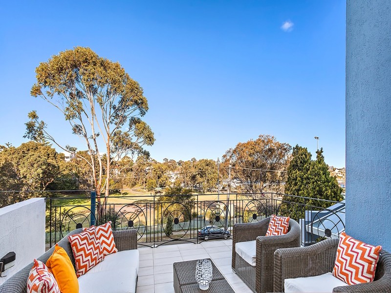 18 Kyle Parade, Kyle Bay NSW 2221