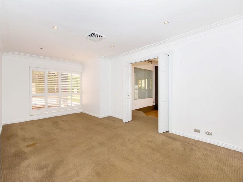 102 Woodlands Road, Taren Point NSW 2229