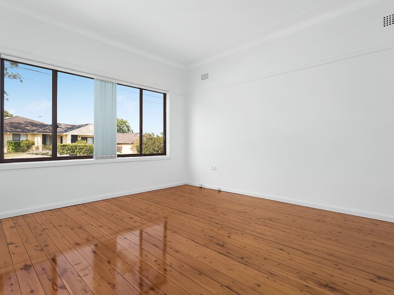 81 Old Taren Point Road, Taren Point NSW 2229