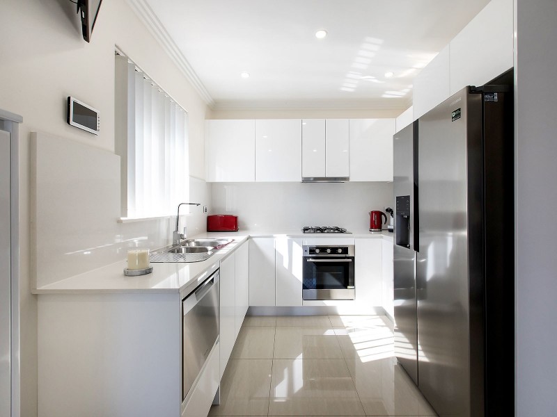 2/7-11 Ludgate Street, Roselands NSW 2196