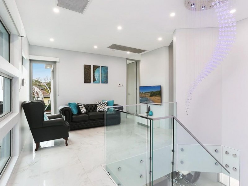 2 McRae Road, Sans Souci NSW 2219