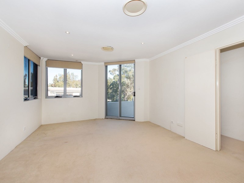 11 Spalding Crescent, Hurstville Grove NSW 2220