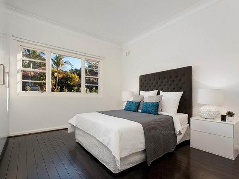 10 Erang Street, Carss Park NSW 2221