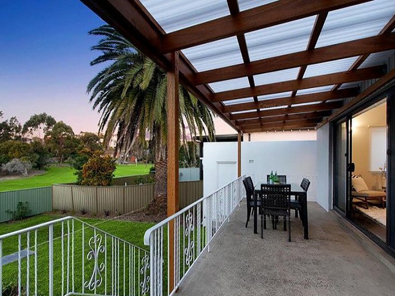 10 Erang Street, Carss Park NSW 2221