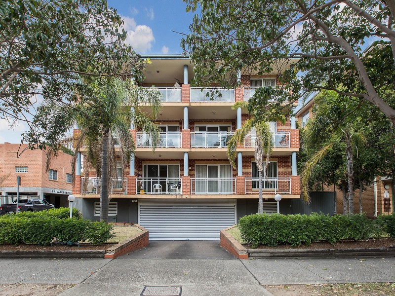 2/2-4 Queens Road, Brighton-le-sands NSW 2216