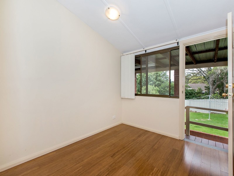 29 Bimbadeen Avenue, Miranda NSW 2228