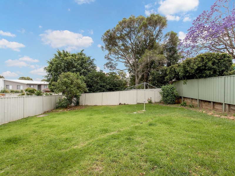 29 Bimbadeen Avenue, Miranda NSW 2228