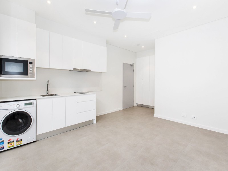 2/33 Hampden Street, Beverly Hills NSW 2209