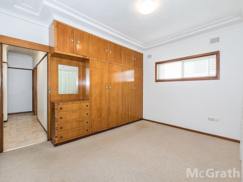 28 Woodlands Avenue, Lugarno NSW 2210