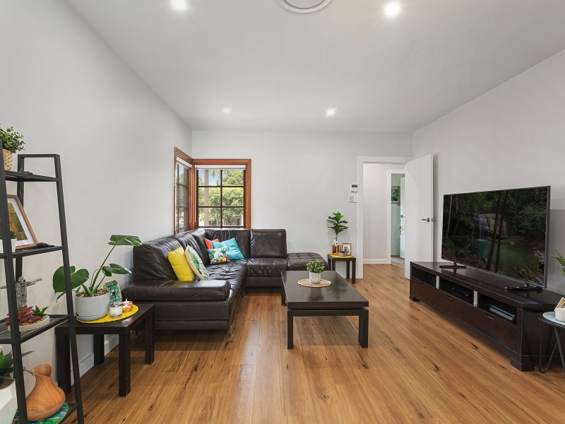 5 Leigh Avenue, Roselands NSW 2196