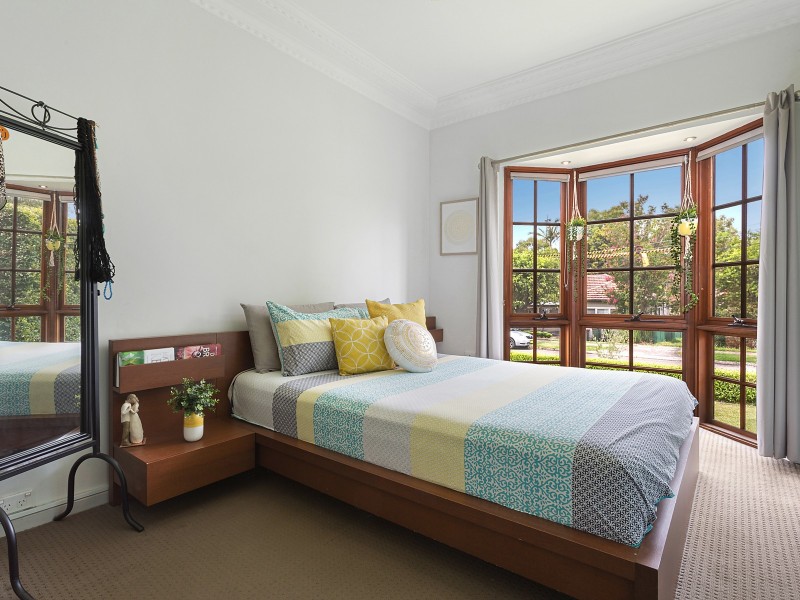 5 Leigh Avenue, Roselands NSW 2196