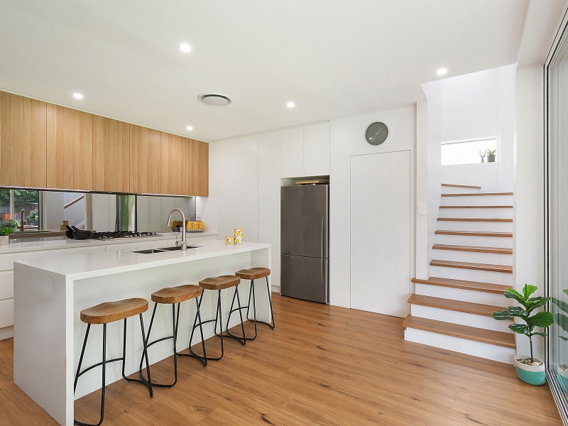 5 Leigh Avenue, Roselands NSW 2196