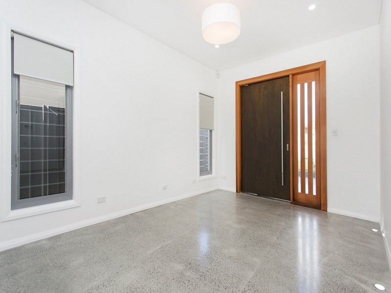 26 Seidel Avenue, Picnic Point NSW 2213