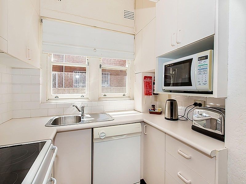 2/109 The Grand Parade, Brighton-le-sands NSW 2216