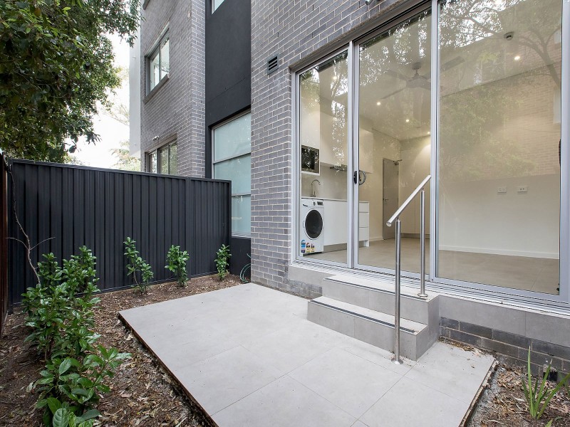 4/33 Hampden Street, Beverly Hills NSW 2209