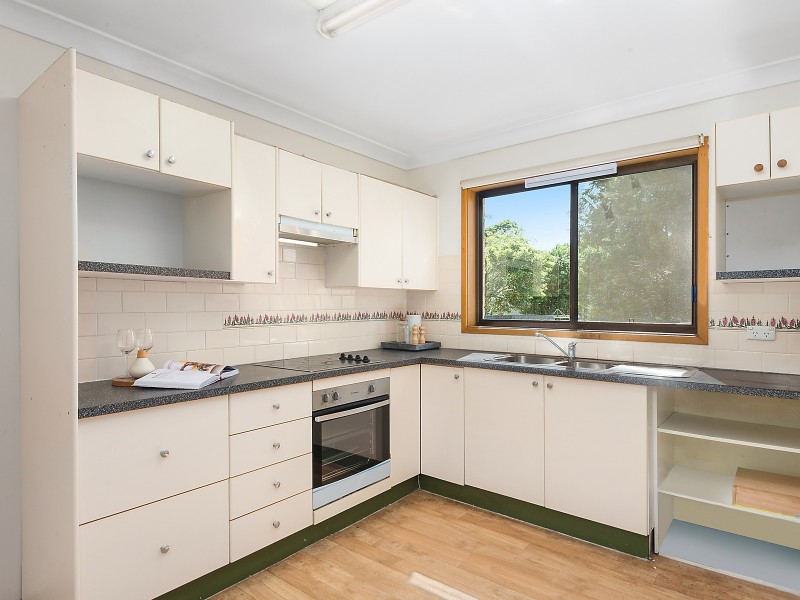 2/18 Vega Street, Revesby NSW 2212