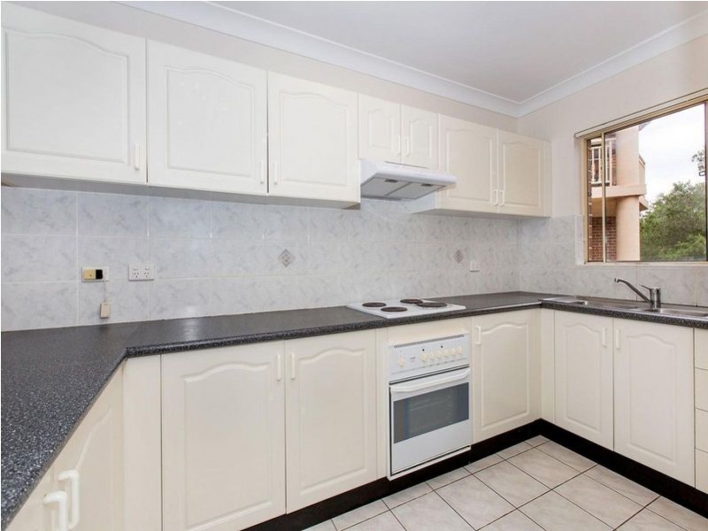 8/514 President Avenue, Sutherland NSW 2232