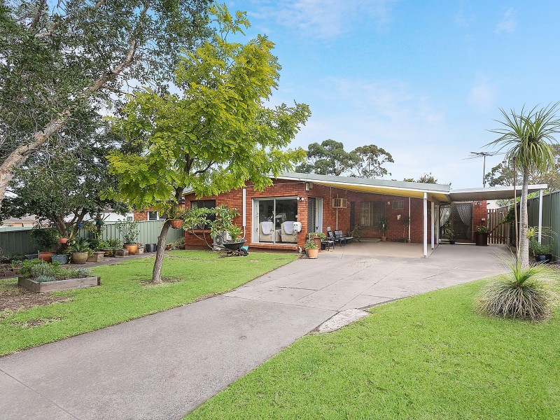16 Cowland Avenue, East Hills NSW 2213