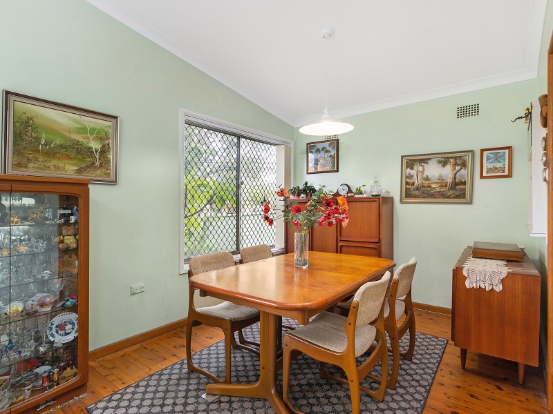 16 Cowland Avenue, East Hills NSW 2213