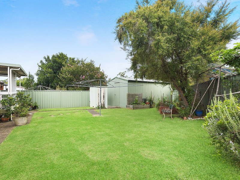 16 Cowland Avenue, East Hills NSW 2213