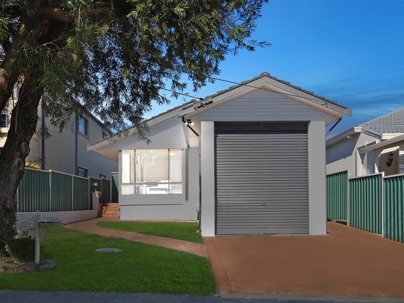 37 Arthur Street, Bexley NSW 2207