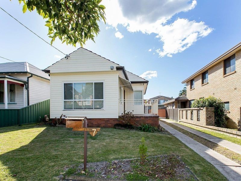 7 Newcombe Street, Sans Souci NSW 2219