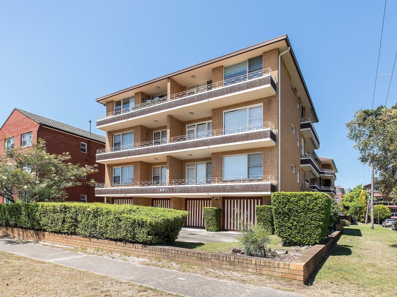 8/33 Banks Street, Monterey NSW 2217