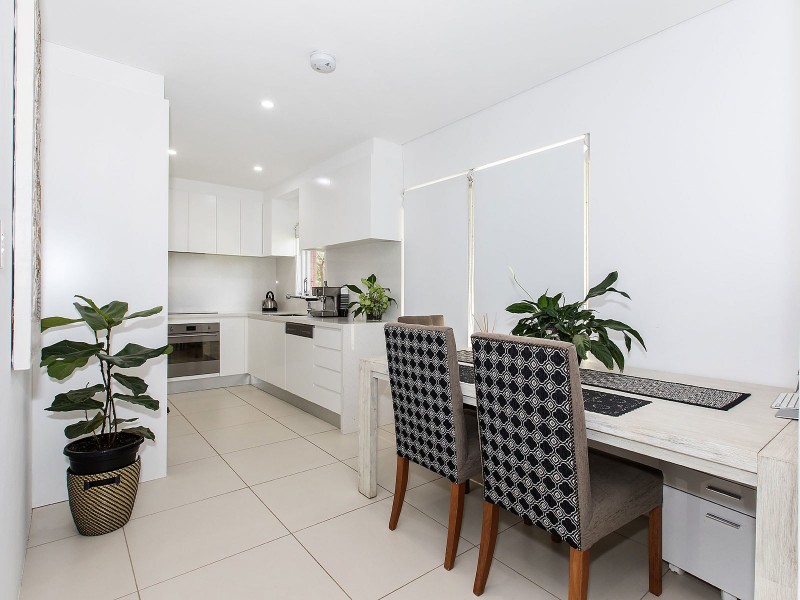 2/6-10 Crawford Road, Brighton-le-sands NSW 2216