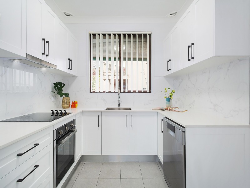 2/11 Beaconsfield Street, Bexley NSW 2207