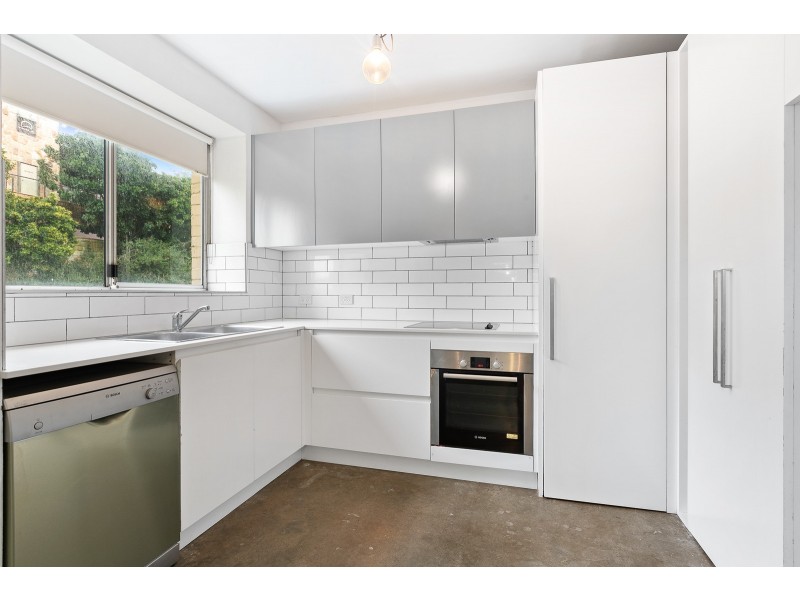 18/8-10 Deeban Walk, Cronulla NSW 2230