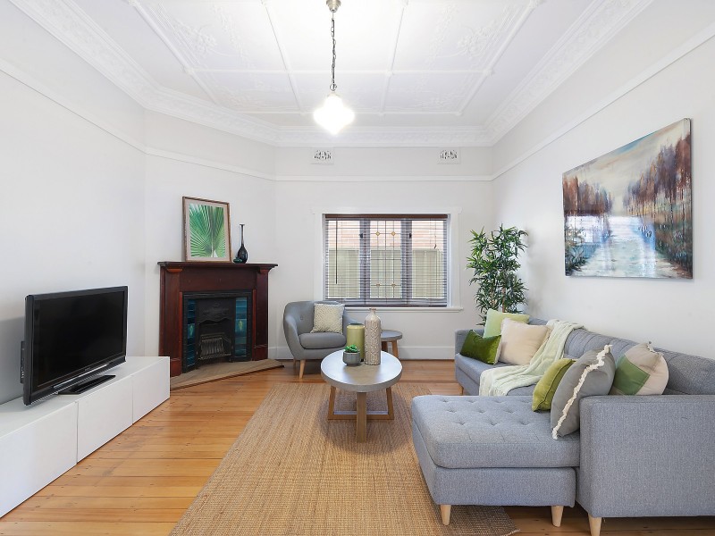 6 Glenfarne Street, Bexley NSW 2207