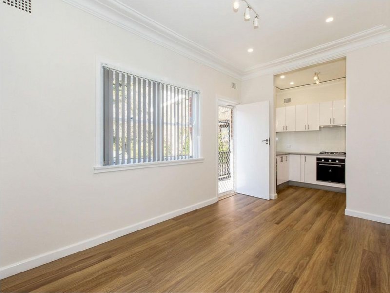 39 Warraroong Street, Beverly Hills NSW 2209