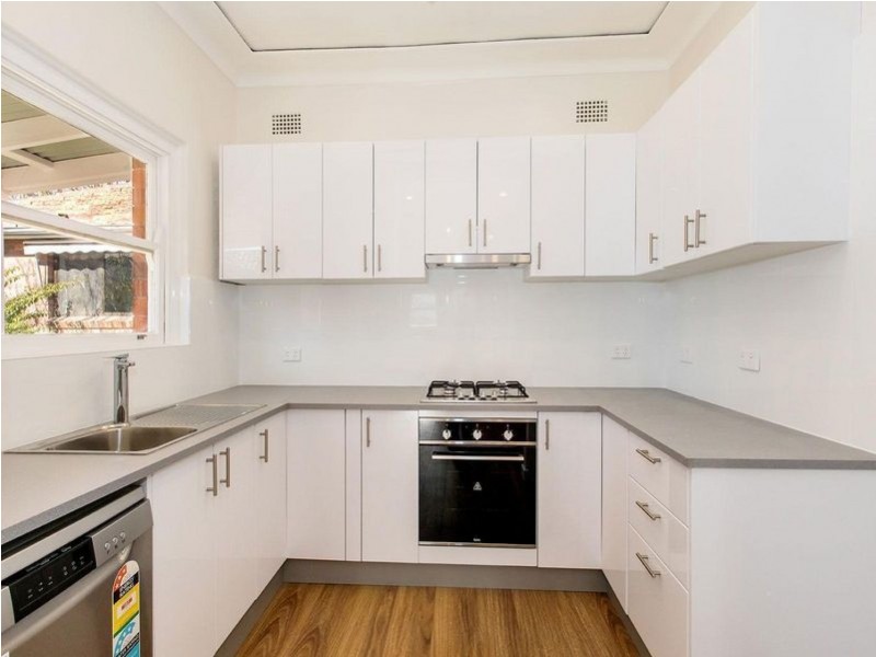 39 Warraroong Street, Beverly Hills NSW 2209