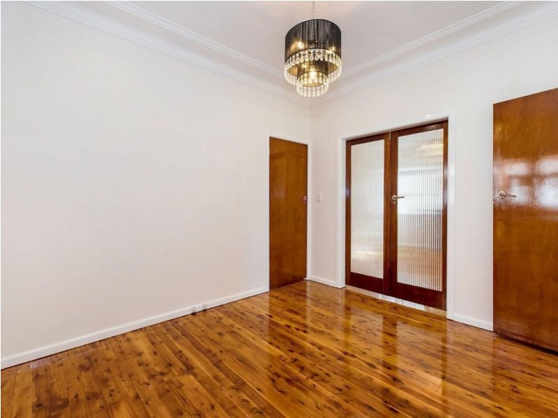 39 Warraroong Street, Beverly Hills NSW 2209