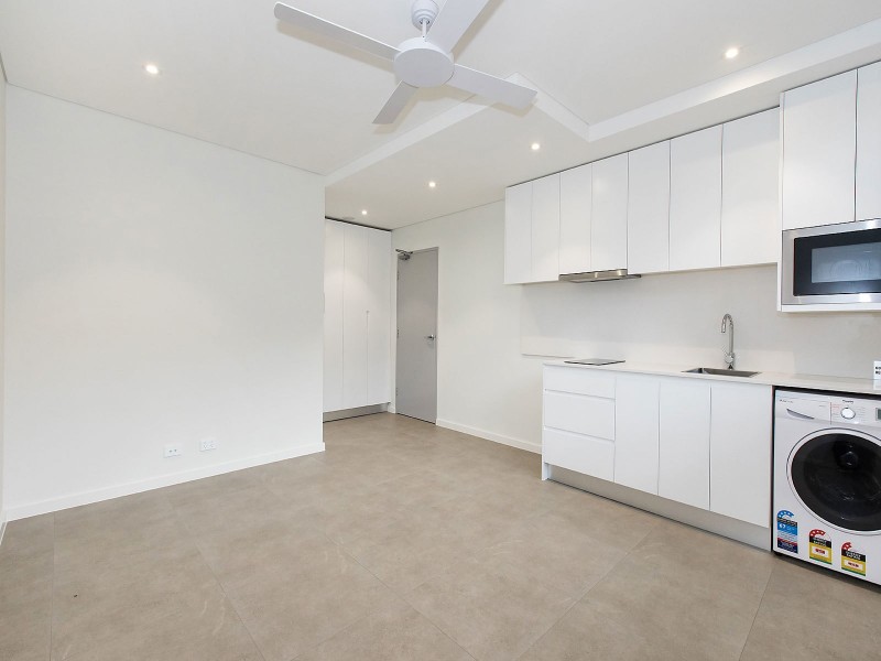 33 Hampden Street, Beverly Hills NSW 2209