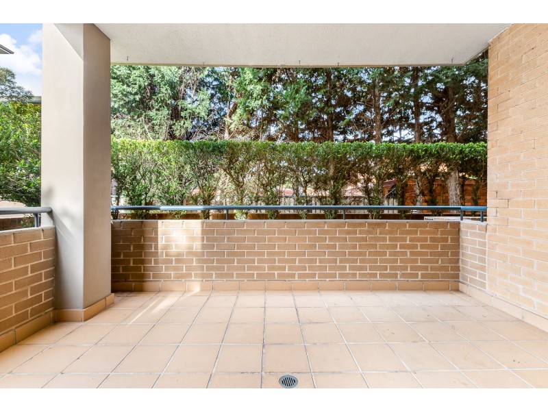 2/15 Wycombe Avenue, Monterey NSW 2217