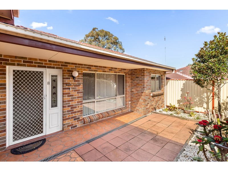 8/22 Collaroy Avenue, Peakhurst NSW 2210