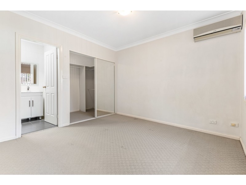 8/22 Collaroy Avenue, Peakhurst NSW 2210