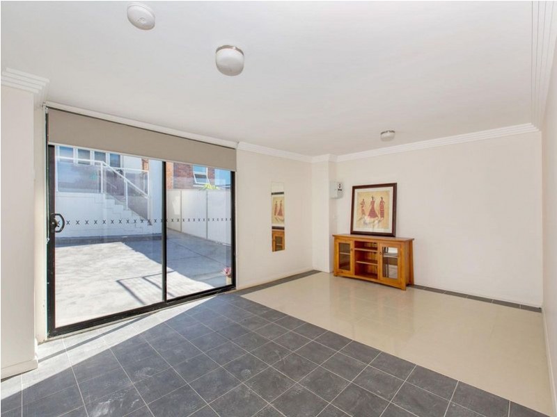 Flat 16 Cameron Street, Banksia NSW 2216