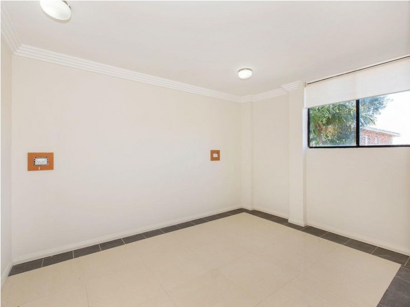 Flat 16 Cameron Street, Banksia NSW 2216