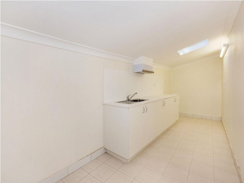 Flat 16 Cameron Street, Banksia NSW 2216