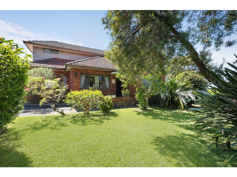 8 Endeavour Street, Sylvania NSW 2224