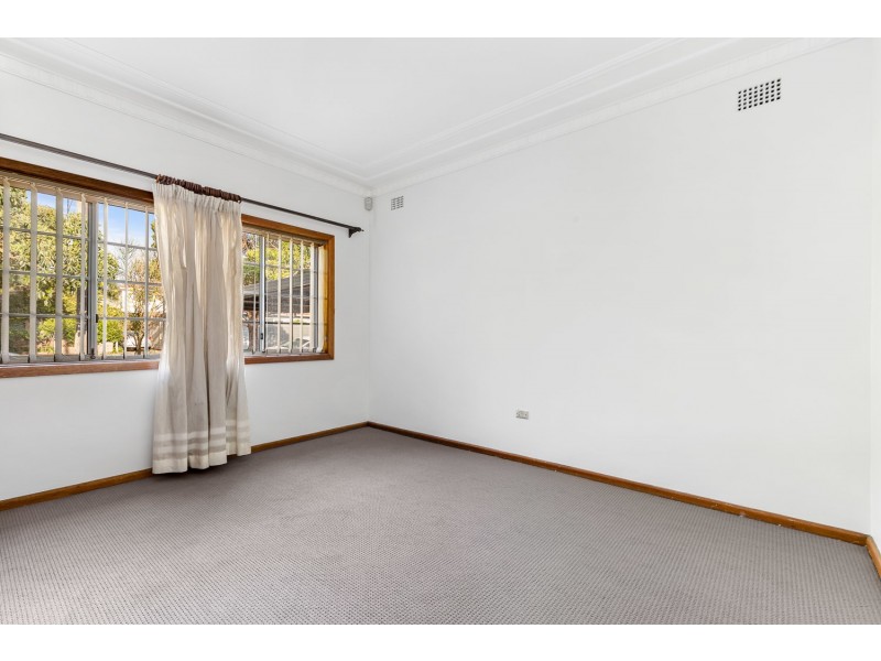 32 Illawarra Parade, Beverly Hills NSW 2209